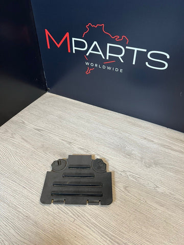 BMW E90 E92 E93 M3 Front Right Underbody Splash Guard Cover 8040531 759650