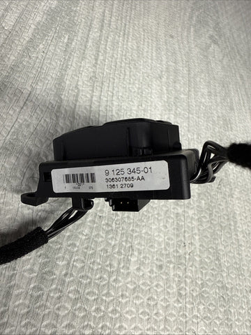 BMW E82 E88 E90 E92 E93 335 M3 BMW Steering Wheel Harness Buttons 7842434