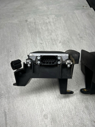 2015-2022 PORSCHE MACAN REAR BLIND SPOT RADAR SENSOR MODULE