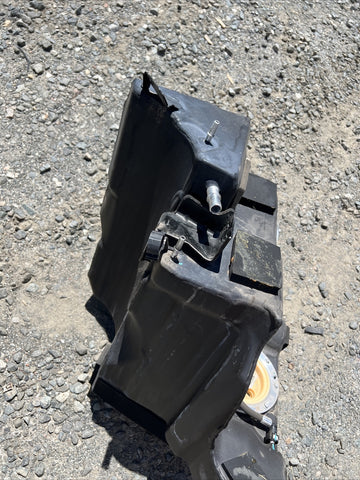 15-19 Ferrari 488 GTB Left Driver Fuel Gas Tank 314302 + Fuel Pump