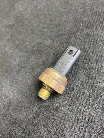 BMW E90 E60 E63 F10 F11 F12 SENSOR FOR LOW PRESSURE FUEL SENSOR 7614317 OEM 7104
