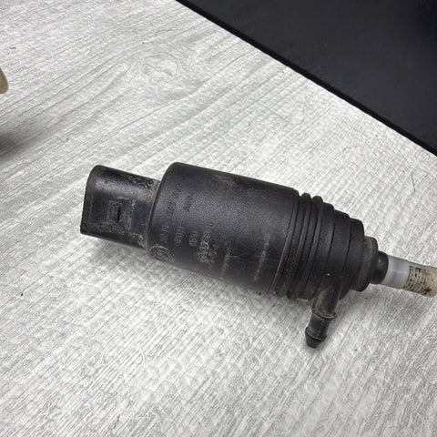 BMW 3 5 7 X3 X4 X5 Z3 Z4 Z8'es WASH PUMP FLUID WINDSCREEN WASHER POM HPO 8377612