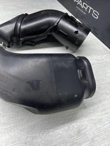 BMW 06-10 E60 E63 E64 M5 M6 S85 7790057 AIR INTAKE DUCTS PIPES
