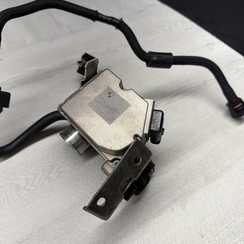 08-13 OEM BMW E90 E92 E93 M3 S65 Engine Idle Control Valve Actuator 7838024