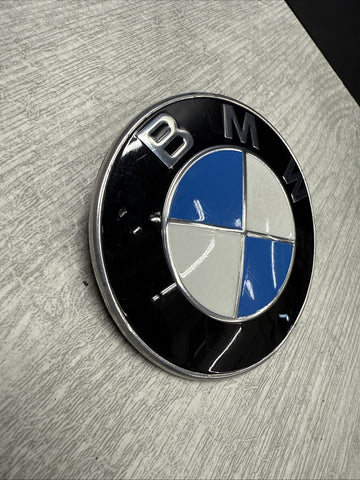 2018-2023 BMW M550XI G30 REAR TRUNK LID EMBLEM LOGO BADGE 51147463715 OEM