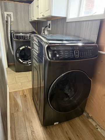 (PICKUP ONLY Samsung DVG60M9900V 27" Brushed Black Front Load Gas Dryer + Washer