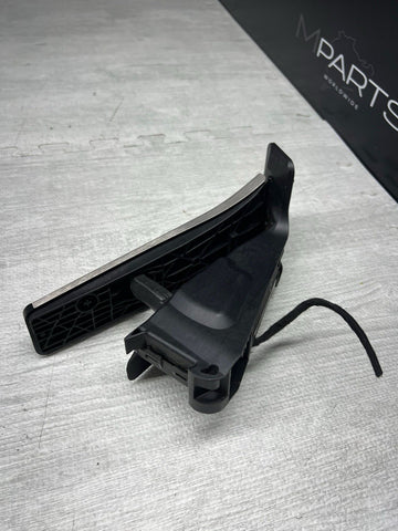 BMW F30 F36 F32 F82 F87 F80 MANUAL FUEL GAS ACCELERATOR FOOT PEDAL UNIT OEM