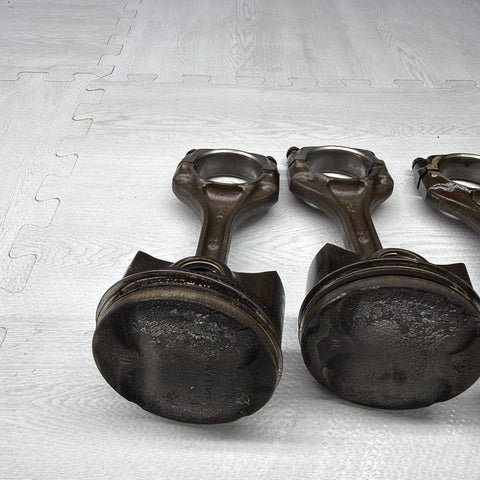 2003 Honda S2000 AP1 F20C 2.0L Pistons / Connecting Rods