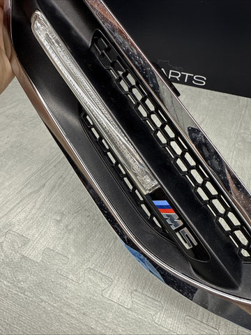 BMW F10 M5 Front Right Fender Turn Signal + Emblem 7903880 2015 29795938