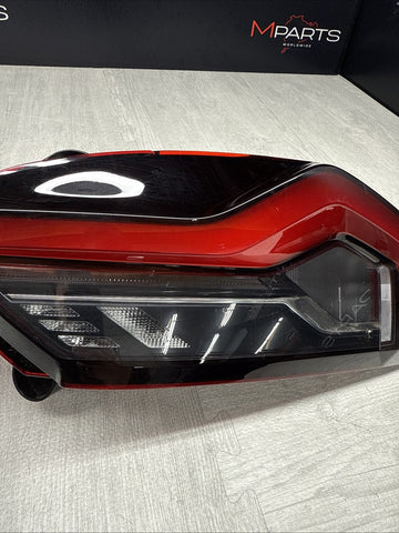 23-25 OEM BMW G22 G87 M2 M240 Rear Right Passenger Tail Light * Separating Lens*