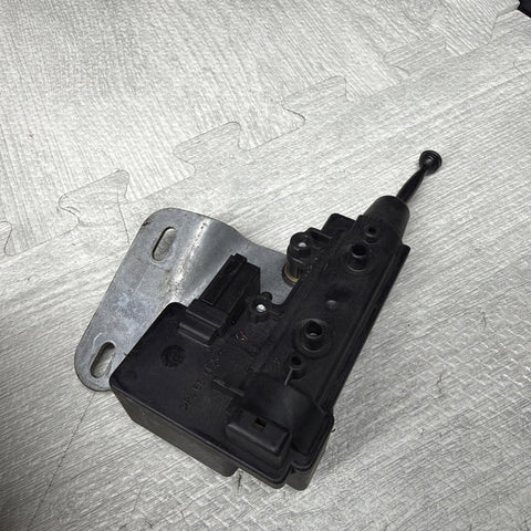 BMW E46 M3 330ci 325ci PASSENGER REAR WINDOW VENT REGULATOR MOTOR 8238744