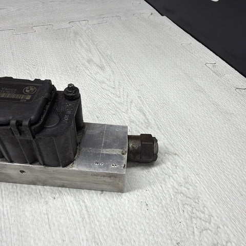 BMW S54 E46 M3 VANOS Control Solenoid Valve Block MCU 2001-2006