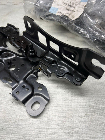 BMW 19-25 G20 G80 M3 330 430 HOOD HINGES 7450590 4100 8494432 OEM