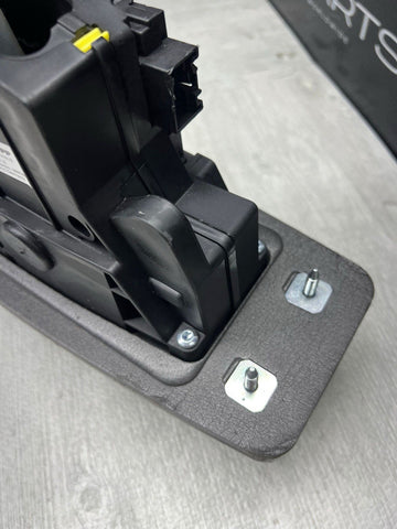 2015-2021 PORSCHE MACAN - Automatic Shift / Shifter Assembly 95B713041C