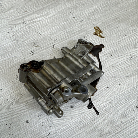 15-20 OEM BMW F80 F82 F83 M3 M4 S55 Engine Oil Lubrication Pump