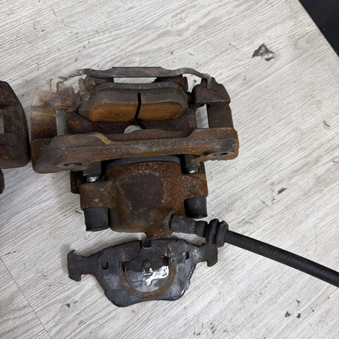 BMW OEM GENUINE E36 M3 Z3 M FRONT BRAKE CALIPERS SET PAIR LEFT RIGHT PAD *RUSTY*