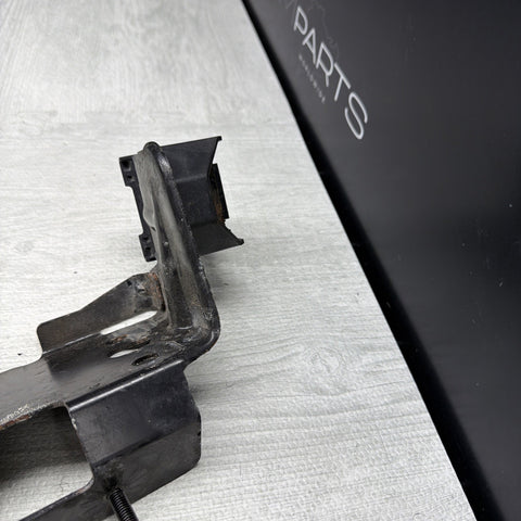 OEM BMW E82 E88 E90 E92 E93 335 M3 Radiator Suport Right Plate Bracket Mount