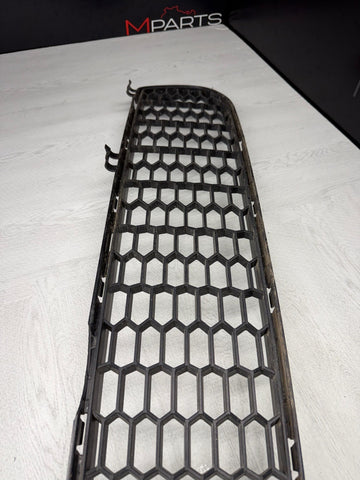 15-18 BMW F87 M2 FRONT BUMPER CENTER GRILLE OEM 51118062178 8062178 *NOTES