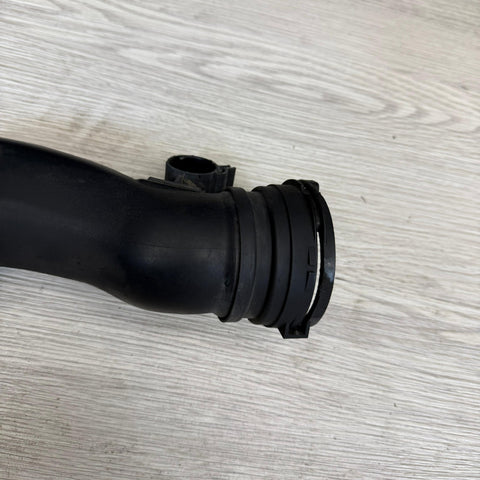 2010–2013 BMW 1/3 Series Coupe Charge Pipe Intercooler Tube OEM 7599293-01