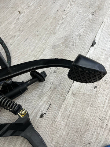 BMW 94-99 E36 318i 323i 325i 328i M3 Clutch and Brake Pedal Assembly