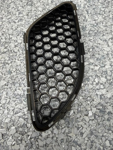 08-13 BMW 3 Series E92 M3 Front Left N/S Bonnet Grill OEM 8041985