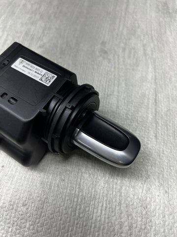 OEM 2013-2021 PORSCHE MACAN IGNITION SWITCH W/KEY FOB 7PP905865F