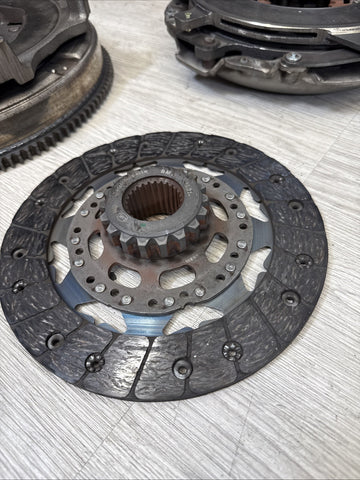 BMW 15-20 F80 F82 F83 M3 M4 Manual Dual Mass Flywheel Clutch Kit 2283821 7.6MM