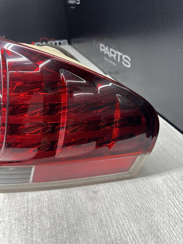 2006-2007 BMW E63 E64 M6 REAR RIGHT PASSENGER TAIL LIGHT LAMP 7170976