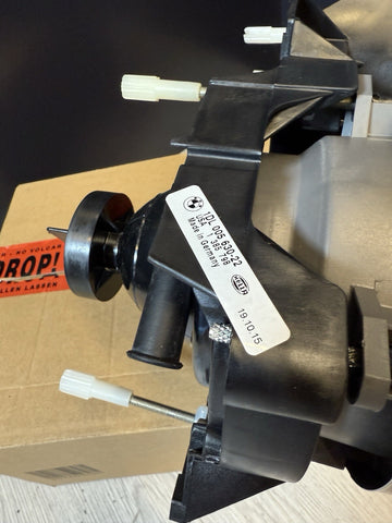 NEW OEM BMW E30 325 M3 87-89 PASSENGER RIGHT XENON HEADLIGHT LAMP LIGHT