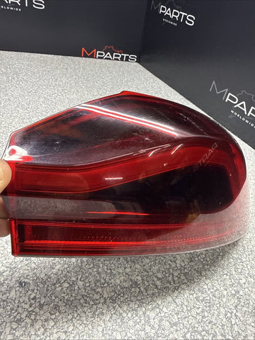 OEM BMW 20-27 X6 G06 F96 X6M Rear Tail Light Outer Right 63217442276 *Crack