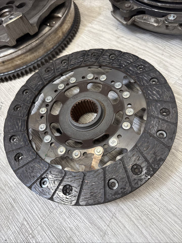 BMW 15-20 F80 F82 F83 M3 M4 Manual Dual Mass Flywheel Clutch Kit 2283821 7.6MM