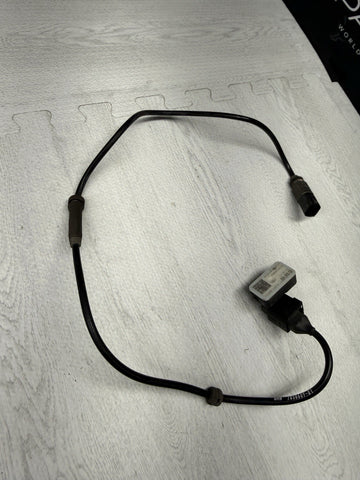 15-20 BMW F80 F82 M3 M4 REAR ABS SPEED ACCELERATION SENSOR + CABLE OEM 6871465