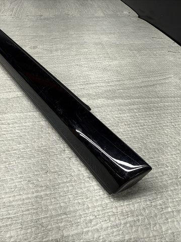 WINDOW BAY TRIM FRONT DOOR RIGHT SIDE SHAFT COVER OEM BMW G82 M4 7482750