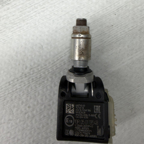 2017–2025 BMW X3 G01 TIRE PRESSURE MONITOR SYSTEM SENSOR TPMS UNIT OEM 887140-03