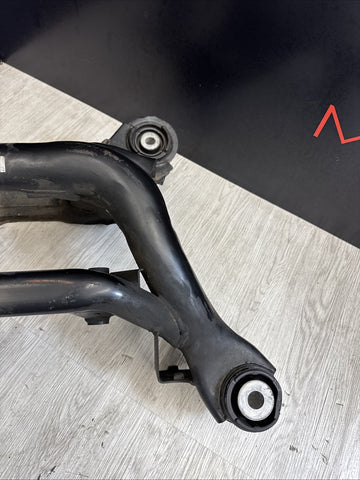 01-06 BMW E46 M3 REAR SUSPENSION SUBFRAME AXLE CARRIER CRADLE