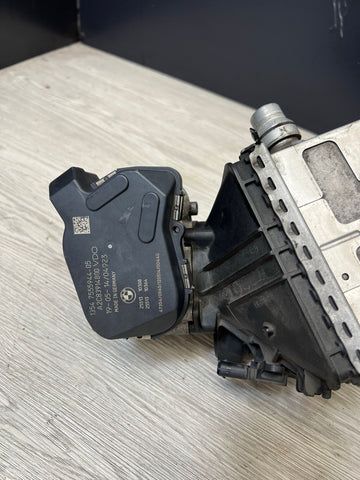 BMW M6 M5 F06 F12 F13 F10 11-16 PASSENGER AIR CHARGE INTERCOOLER 7843123