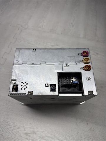 BMW E90 E92 E93 328 335 M3 NAVIGATION RADIO CD PLAYER HEAD UNIT 921493401 OEM