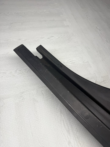 LAMBORGHINI URUS S FENDER ENGINE BAY PLASTIC PANEL COVER 4ML805286
