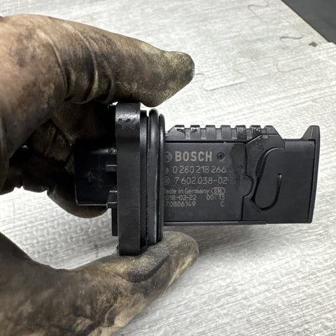 12-18 OEM BMW F80 F22 F30 F32 F10 F13 M3 MAF Mass Air Flow Sensor Meter Engine