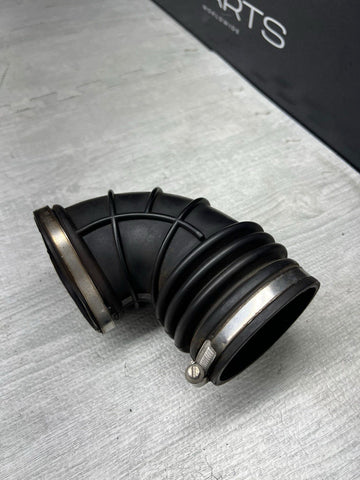 1999-2006 BMW 325 Air Intake Tube Elbow E46 323 328 Z3 E39 528 M52 M54 01