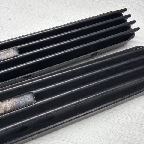 01-06 BMW E46 M3 Fender Vent Grilles Grills Trims Genuine OEM Painted Black