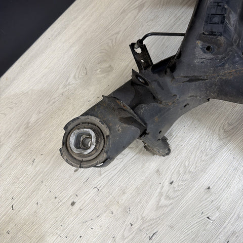 BMW E90 E92 E93 M3 08-13 REAR AXLE CARRIER SUB FRAME CROSSMEMBER CRADLE