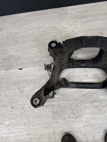 01-06 BMW E46 M3 REAR SUSPENSION SUBFRAME AXLE CARRIER CRADLE