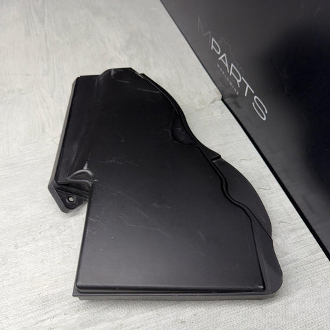 2007-2013 BMW 3 Series E90/E92/E93 Air Filter Box / Housing OEM 9136178 *scratch