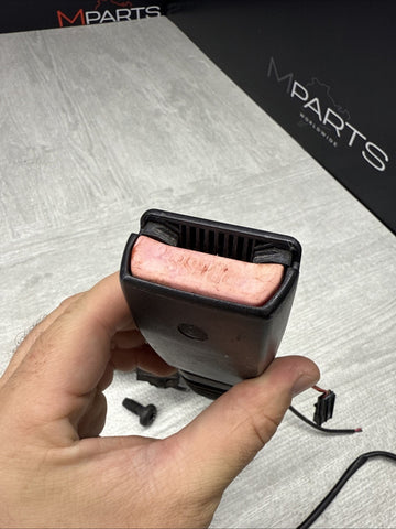 91-99 BMW E36 323 328 M3 Front Right Passenger Seatbelt Tensioner Buckle OEM