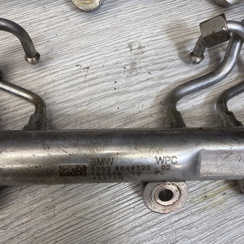 BMW F10 F12 M5 M6 RIGHT & LEFT FUEL RAIL PAIR 8649320 8649321