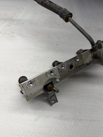 2000-2005 HONDA S2000 Fuel Rail Regulator Injectors OEM