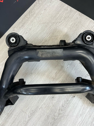 01-06 BMW E46 M3 REAR SUSPENSION SUBFRAME AXLE CARRIER CRADLE