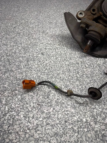 00-09 HONDA S2000 AP1 AP2 - Front Left Driver Spindle Knuckle Hub OEM