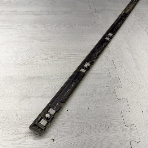 BMW 01-06 E46 M3 FRONT RIGHT DOOR TRIM MOLDING 8208670 YELLOW